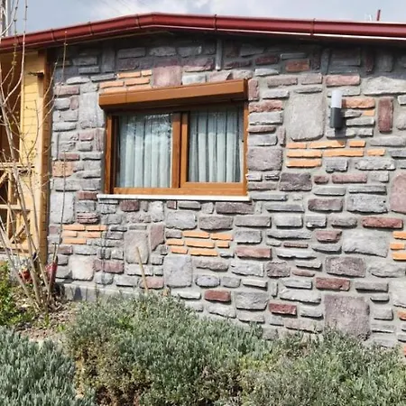 Silenos Stone House Apartmán *