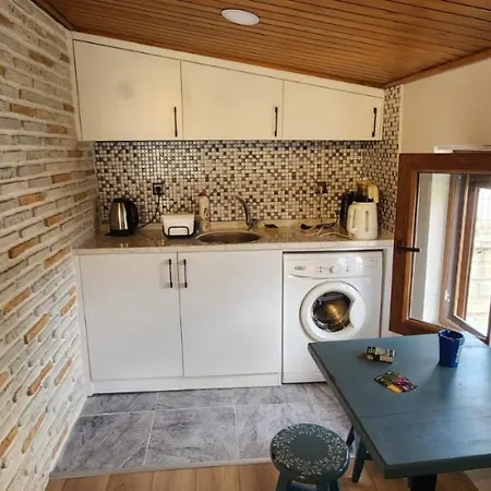 Lejlighed Silenos Stone House